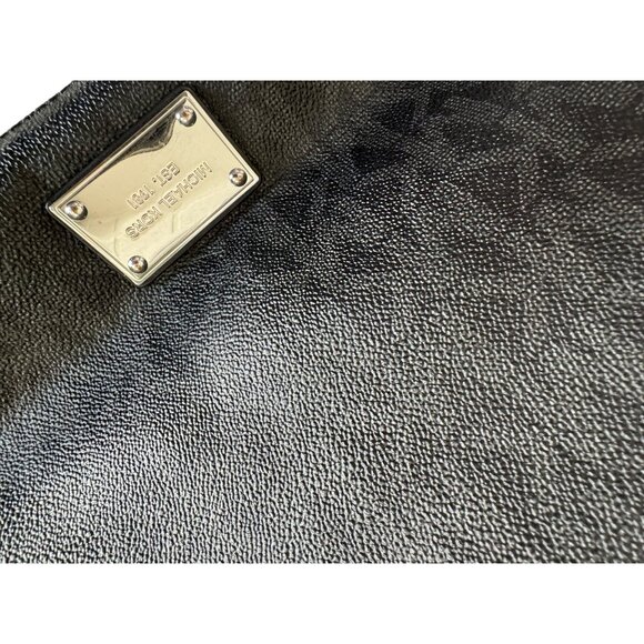 Michael Kors Black Monogram Print Crossbody Bag Adjustable Strap Zipper Closures - Picture 9 of 9